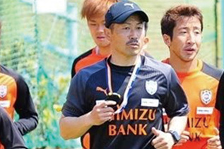プロサッカーチーム勝利への貢献