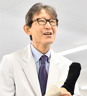 医学博士／専門理学療法士 鈴木 重行 先生